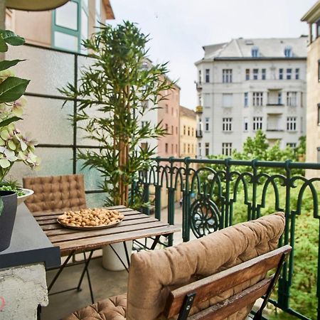 M52 Apartment - Hostaid Budapeste Exterior foto