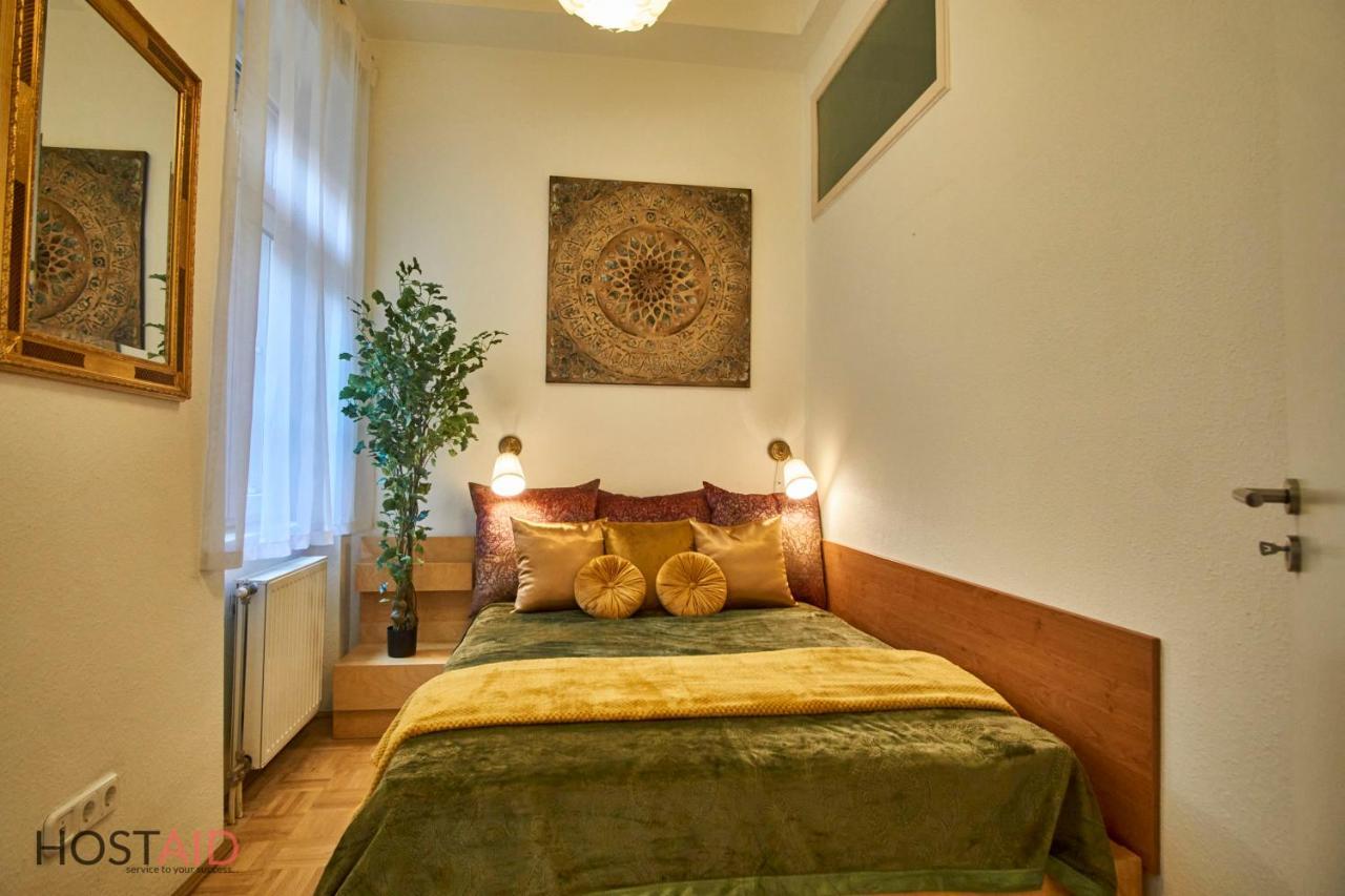 M52 Apartment - Hostaid Budapeste Exterior foto