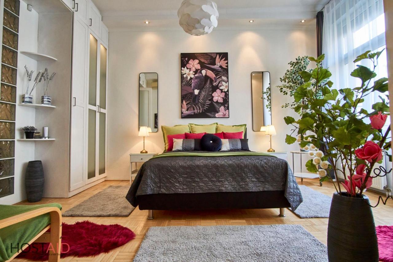 M52 Apartment - Hostaid Budapeste Exterior foto